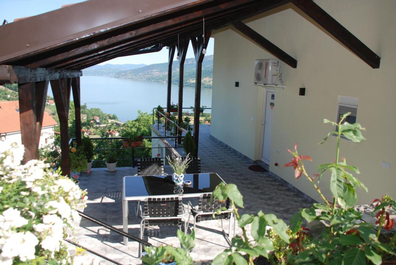 Apartment Danubius Donji Milanovac Exterior photo